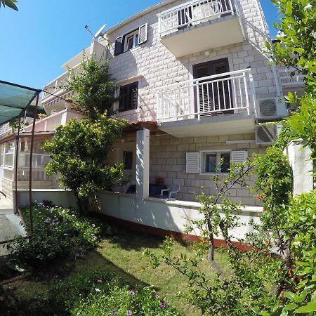 Apartmani Tanja Бол Экстерьер фото