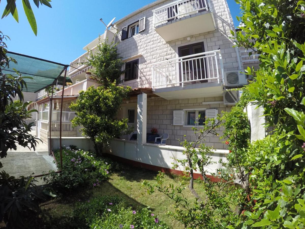Apartmani Tanja Бол Экстерьер фото