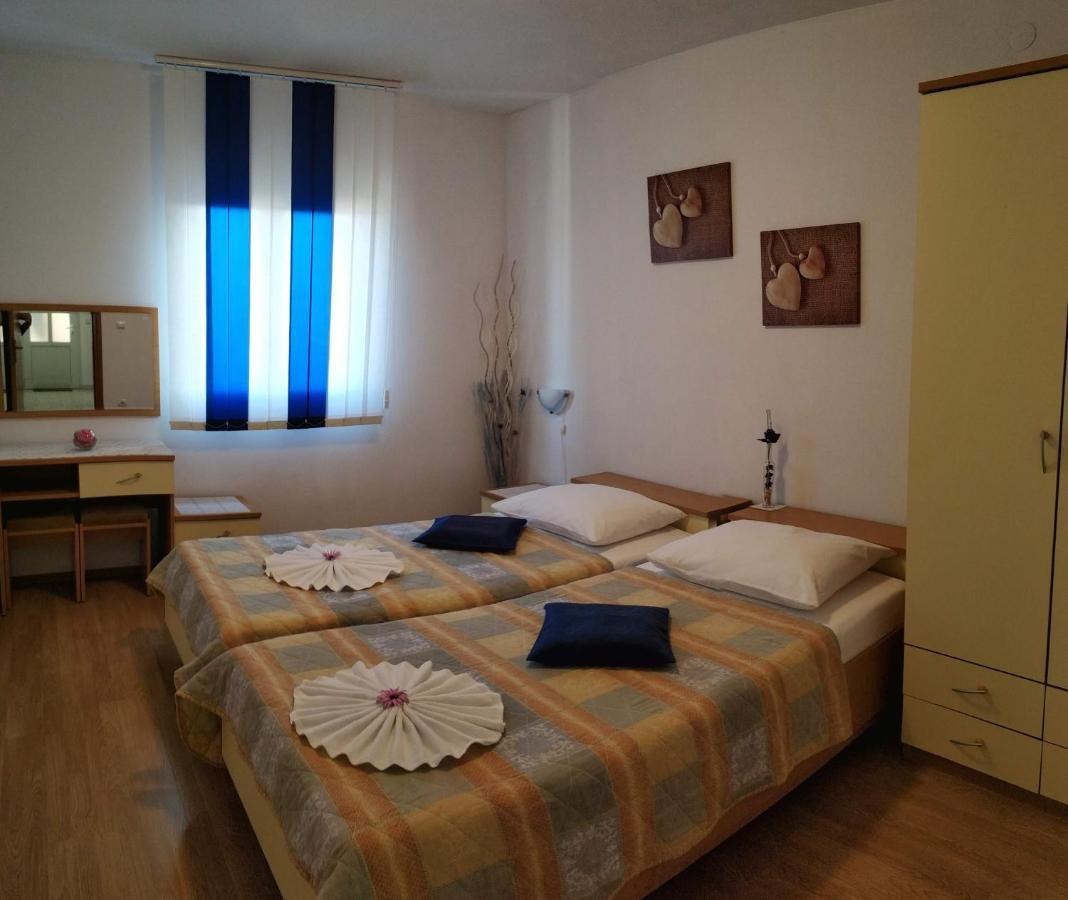 Apartmani Tanja Бол Экстерьер фото