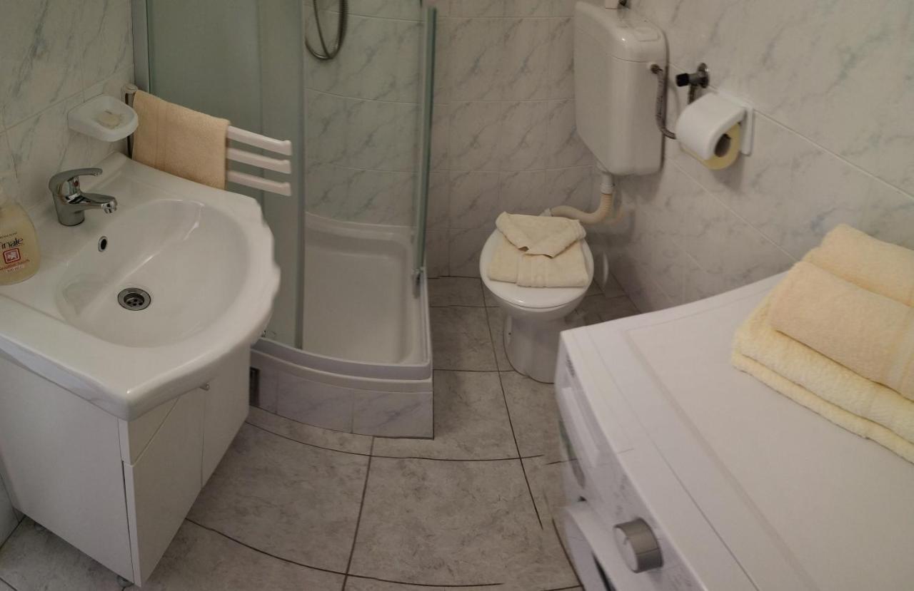 Apartmani Tanja Бол Экстерьер фото